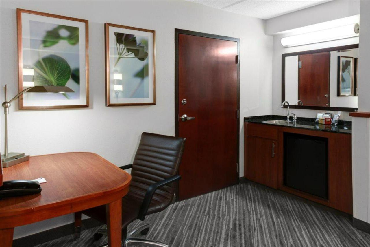 Candlewood - Cincinnati Northeast - By Ihg Mason