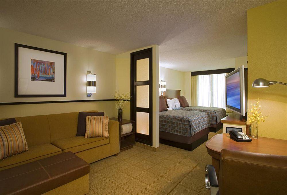 Candlewood - Cincinnati Northeast - By Ihg Hotel Mason